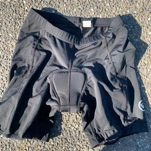 Women’s S Canari cycle shorts